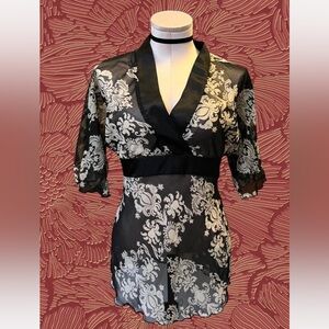 KIWI black and white sheer floral print kimono style y2k top Size S